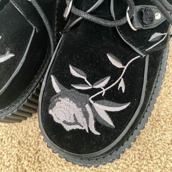 Demonia Platform Velvet Lace Ups - Picture 5 of 9